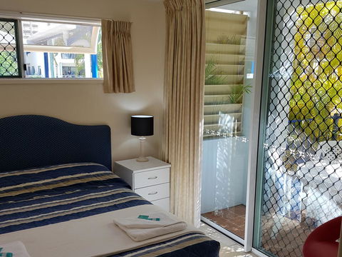 Surfers Beach Resort One - Whitsundays Accommodation 15
