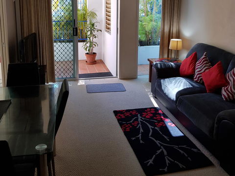 Surfers Beach Resort One - Whitsundays Accommodation 17