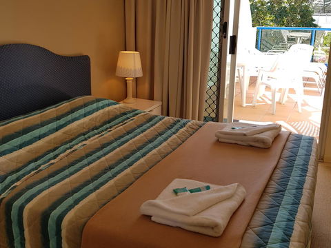 Surfers Beach Resort One - Whitsundays Accommodation 22