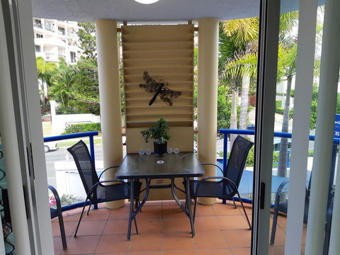 Surfers Beach Resort One - Whitsundays Accommodation 5
