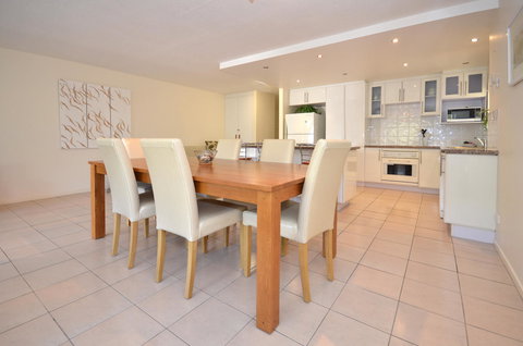 Raintrees Moffat Beach - Whitsundays Accommodation 5