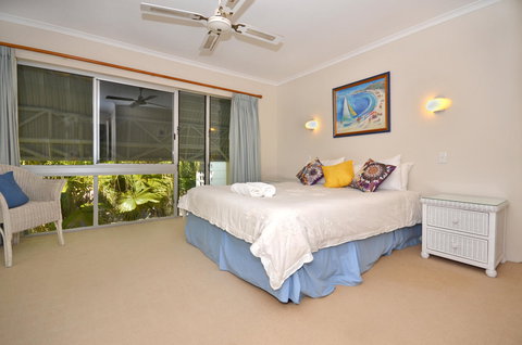 Raintrees Moffat Beach - Whitsundays Accommodation 4
