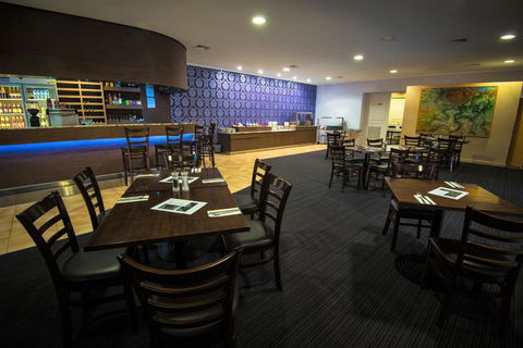 The Robert Towns - Whitsundays Accommodation 1