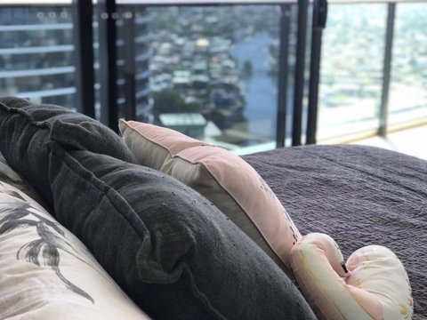 Luxury 3 Bedroom In Heart Of Broadbeach - Whitsundays Accommodation 17