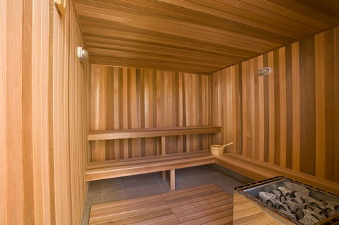 Kirra Surf Apartments - Whitsundays Accommodation 24