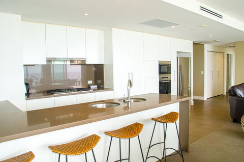 Kirra Surf Apartments - Whitsundays Accommodation 31