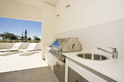 Kirra Surf Apartments - Whitsundays Accommodation 35