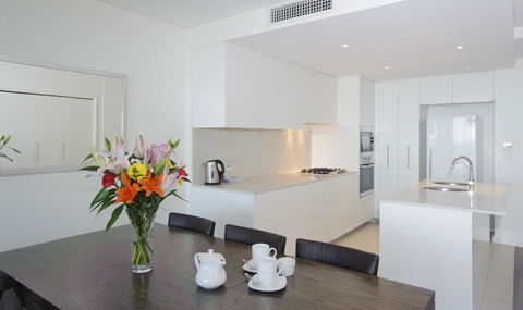 Kirra Surf Apartments - Whitsundays Accommodation 3