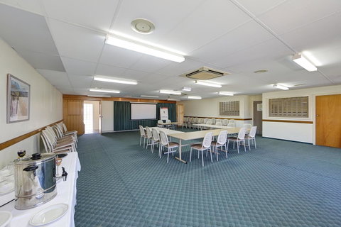 Sugar Country Motor Inn - Whitsundays Accommodation 19