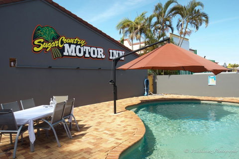 Sugar Country Motor Inn - Whitsundays Accommodation 1