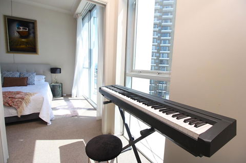 PeepSleep Chevron Towers - Whitsundays Accommodation 2