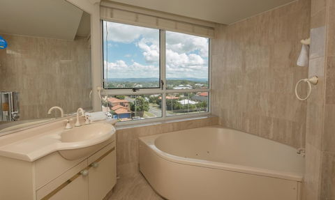 2nd Avenue Beachside Apartments - Whitsundays Accommodation 8