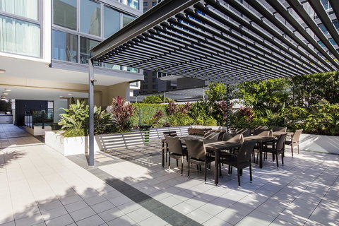 Oaks Brisbane On Charlotte Suites - Whitsundays Accommodation 9