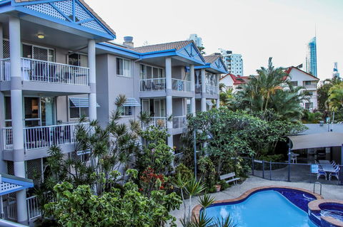 Surfers Beach Holiday Apartments - Whitsundays Accommodation 0