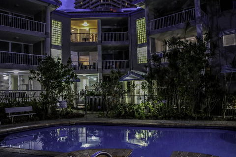 Surfers Beach Holiday Apartments - Whitsundays Accommodation 23