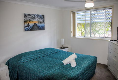 Surfers Beach Holiday Apartments - Whitsundays Accommodation 19