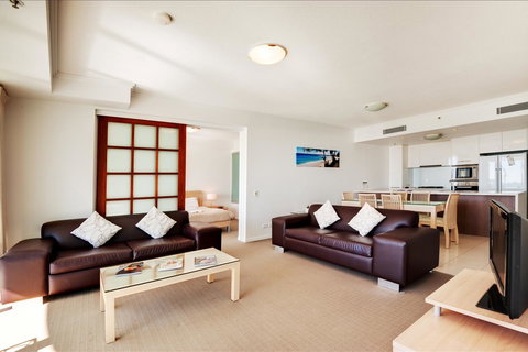 Reflection On The Sea - Whitsundays Accommodation 26