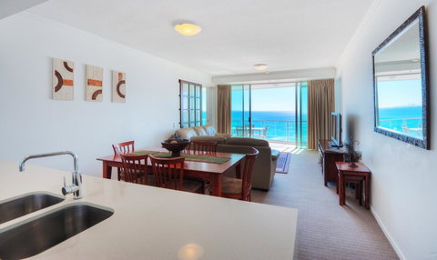 Reflection On The Sea - Whitsundays Accommodation 33