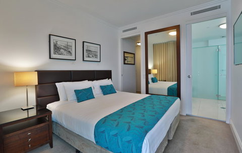 Reflection On The Sea - Whitsundays Accommodation 12