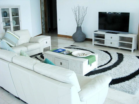 Reflection On The Sea - Whitsundays Accommodation 42