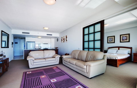 Reflection On The Sea - Whitsundays Accommodation 37