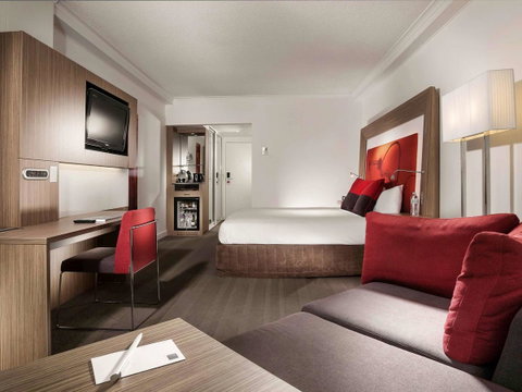 Amora Hotel Brisbane - Whitsundays Accommodation 9