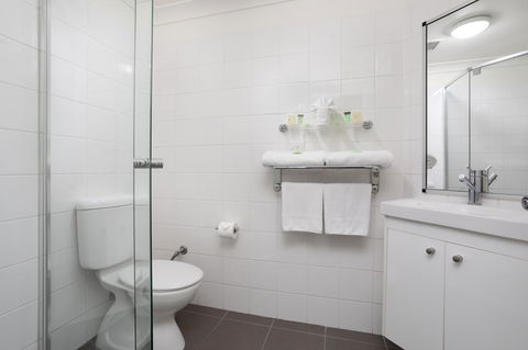 George Williams Hotel - Whitsundays Accommodation 1