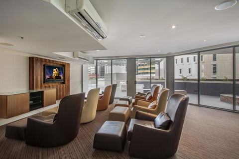 Evolution Apartments - Whitsundays Accommodation 4