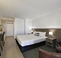 Smart Motels Bert Hinkler - Whitsundays Accommodation