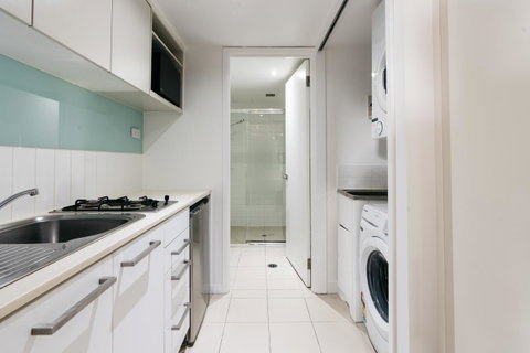 Gabba Central Apartments - Whitsundays Accommodation 24