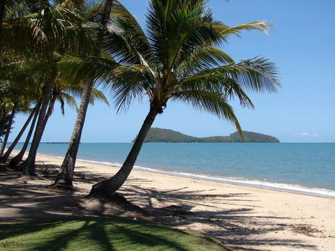 Palm Cove Beach Apartment - Whitsundays Accommodation 25