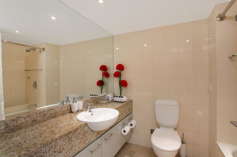 Palm Cove Beach Apartment - Whitsundays Accommodation 17