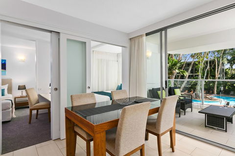 Palm Cove Beach Apartment - Whitsundays Accommodation 9