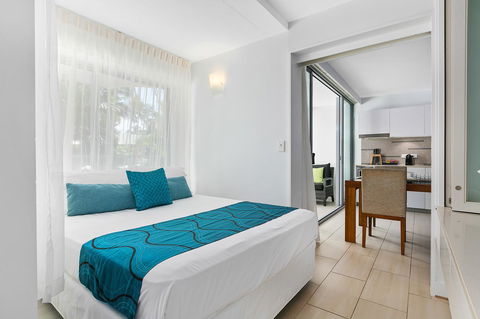Palm Cove Beach Apartment - Whitsundays Accommodation 11