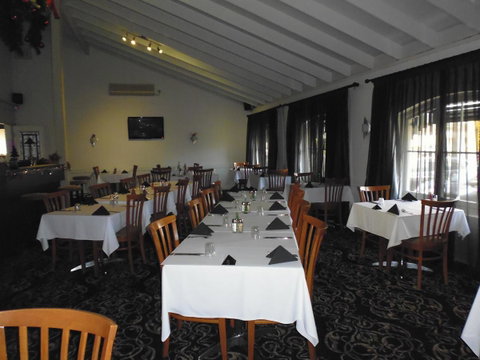 Burke & Wills Motor Inn - Whitsundays Accommodation 8