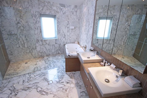 Oceans Mooloolaba - Whitsundays Accommodation 34