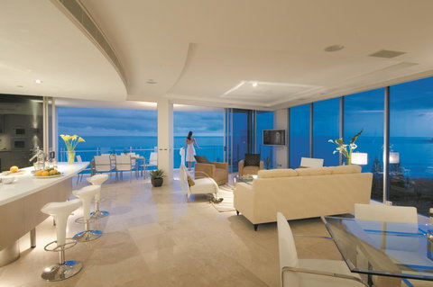 Oceans Mooloolaba - Whitsundays Accommodation 0