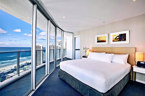 H Star Residences-- Paradise Stayz - Whitsundays Accommodation 11