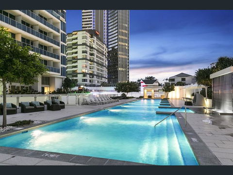 H Star Residences-- Paradise Stayz - Whitsundays Accommodation 17