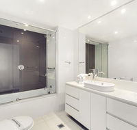 Luxury 5 Star Surfers Paradise Residences - Whitsundays Accommodation