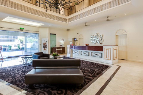 Central Cosmo Apartment Hotel - Whitsundays Accommodation 6