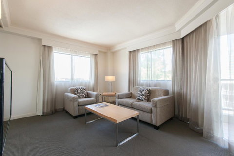 Central Cosmo Apartment Hotel - Whitsundays Accommodation 14
