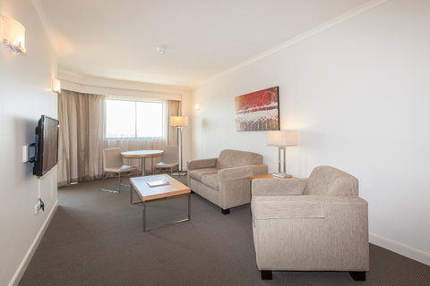 Central Cosmo Apartment Hotel - Whitsundays Accommodation 16