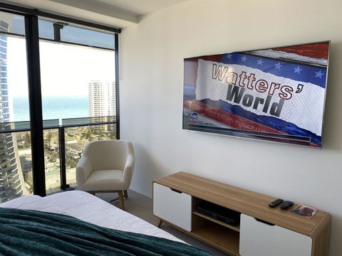 Circle On Cavill 2, 3, 4 & 5 Bedroom SkyHomes & SUB PENTHOUSES By Gold Coast Holidays - Whitsundays Accommodation 12