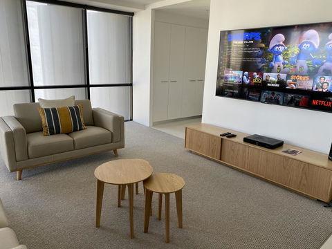 Circle On Cavill 2, 3, 4 & 5 Bedroom SkyHomes & SUB PENTHOUSES By Gold Coast Holidays - Whitsundays Accommodation 6