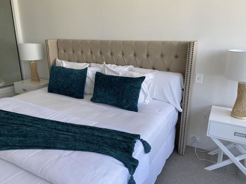 Circle On Cavill 2, 3, 4 & 5 Bedroom SkyHomes & SUB PENTHOUSES By Gold Coast Holidays - Whitsundays Accommodation 11