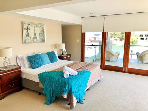 Riverfront Dream - Whitsundays Accommodation 17