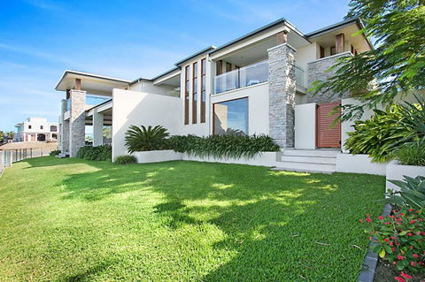 Riverfront Dream - Whitsundays Accommodation 23