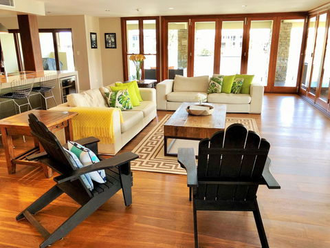 Riverfront Dream - Whitsundays Accommodation 8