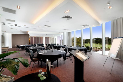 RACV Royal Pines Resort Gold Coast - Whitsundays Accommodation 39